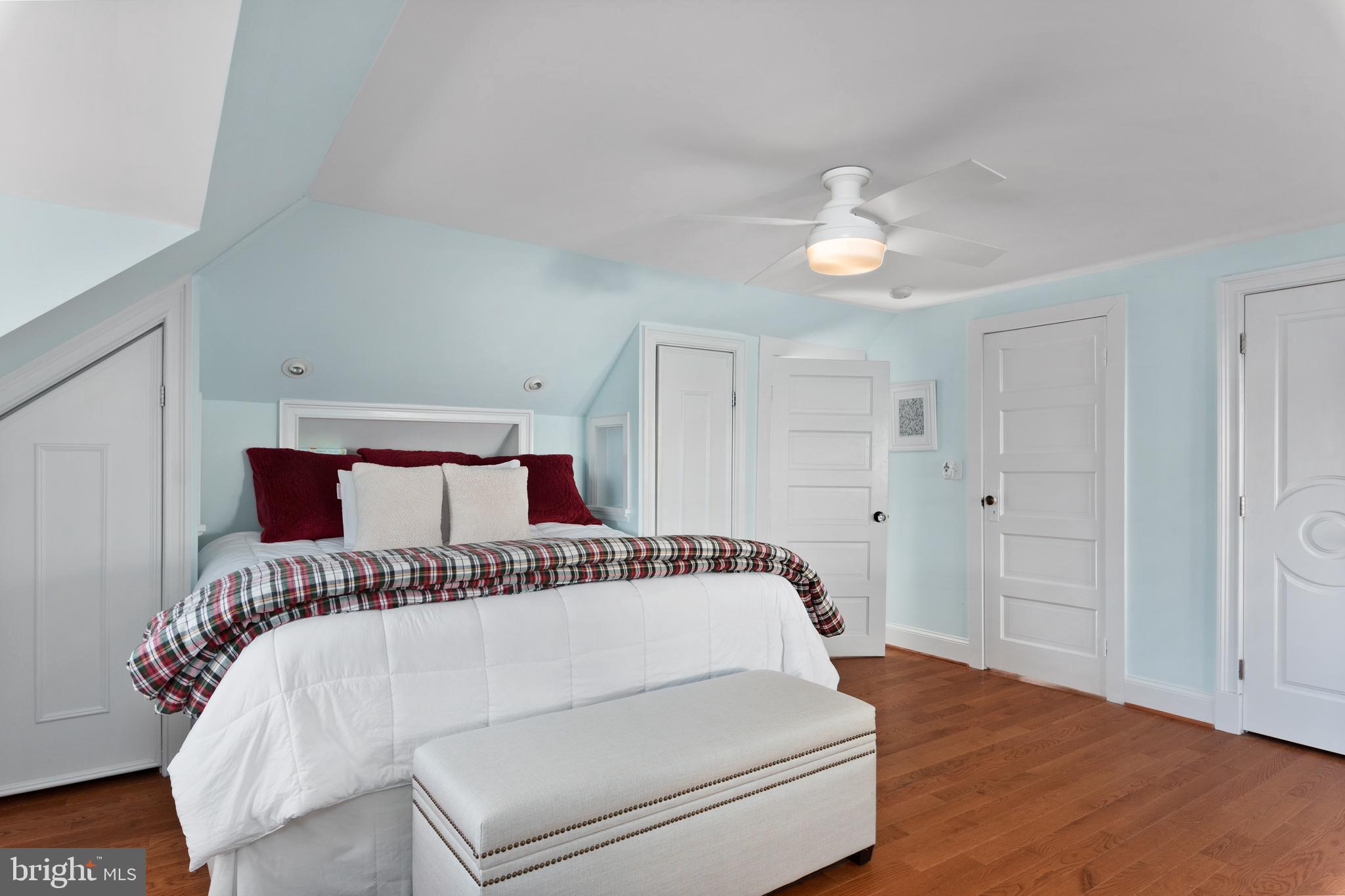 MURRAY HILL - Residential