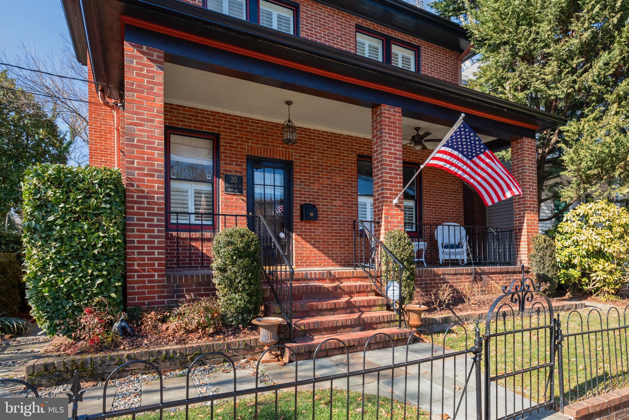 MURRAY HILL - Residential