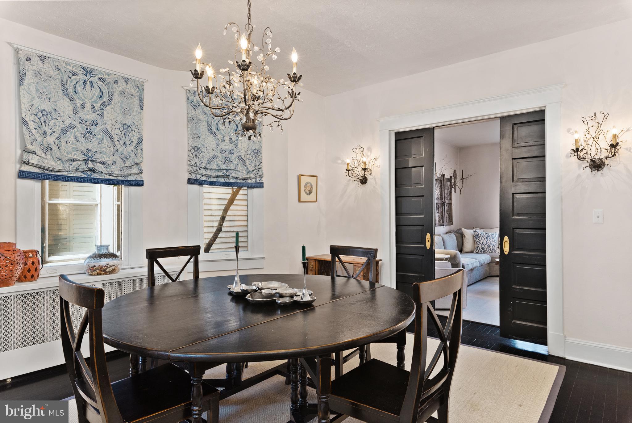 MURRAY HILL - Residential