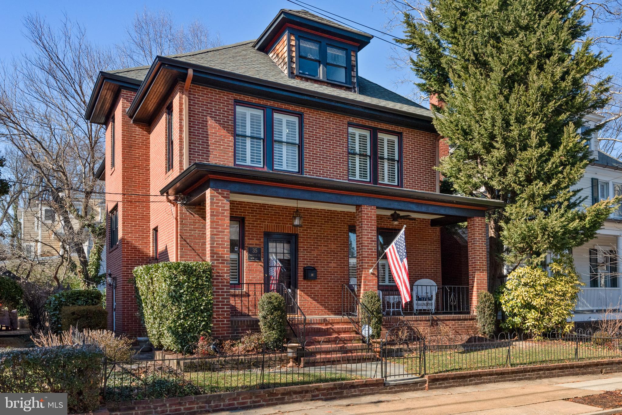 MURRAY HILL - Residential