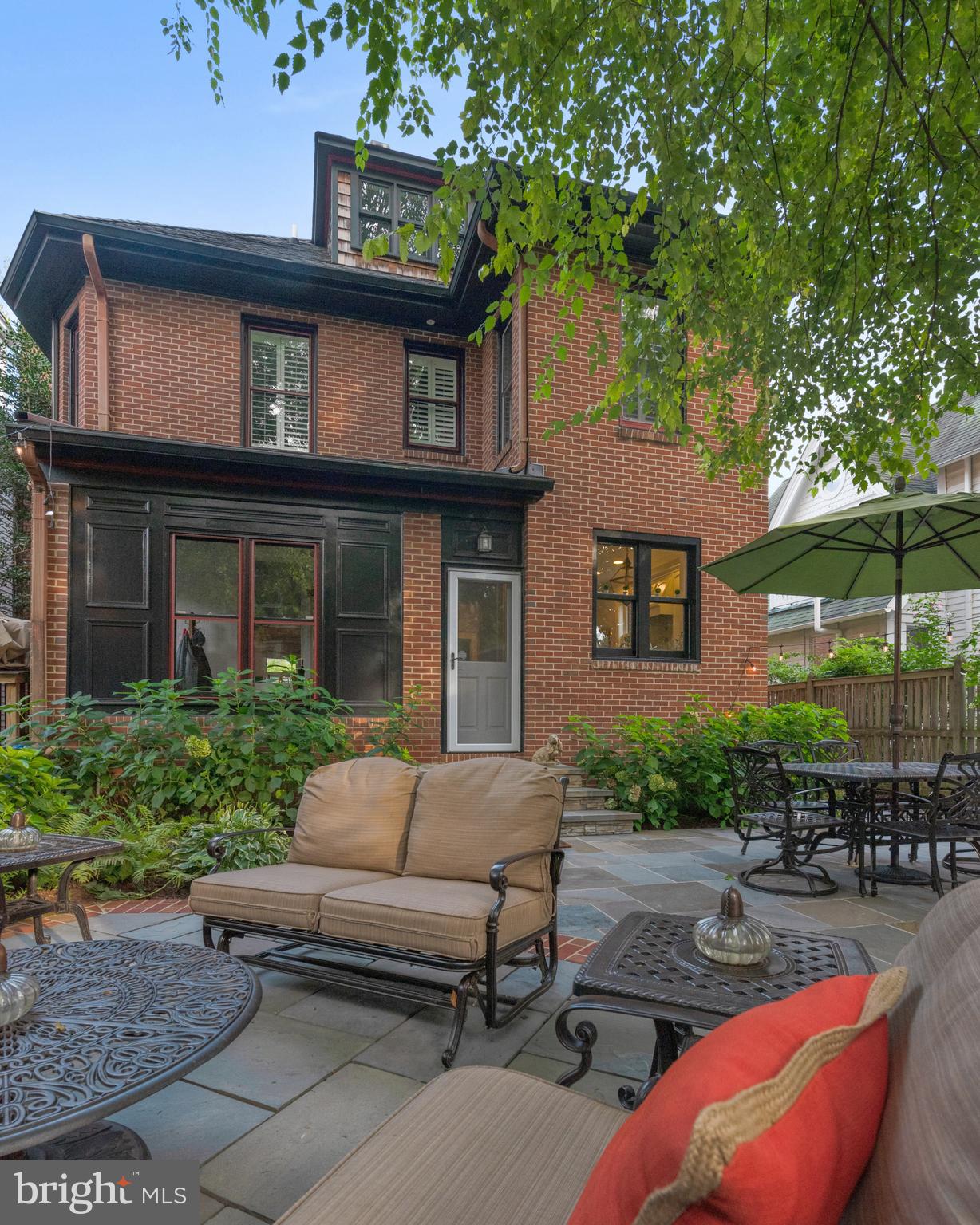 MURRAY HILL - Residential