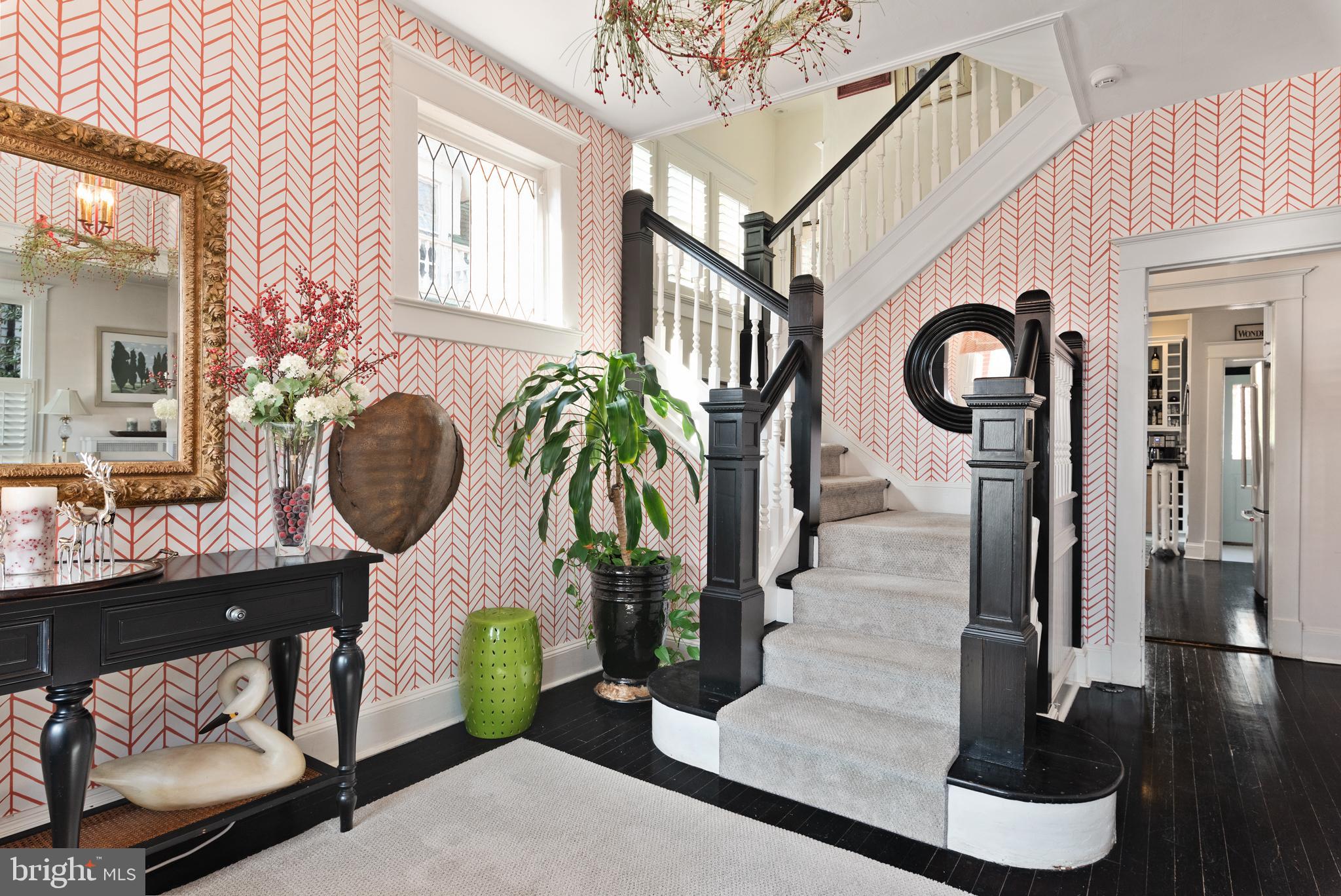 MURRAY HILL - Residential