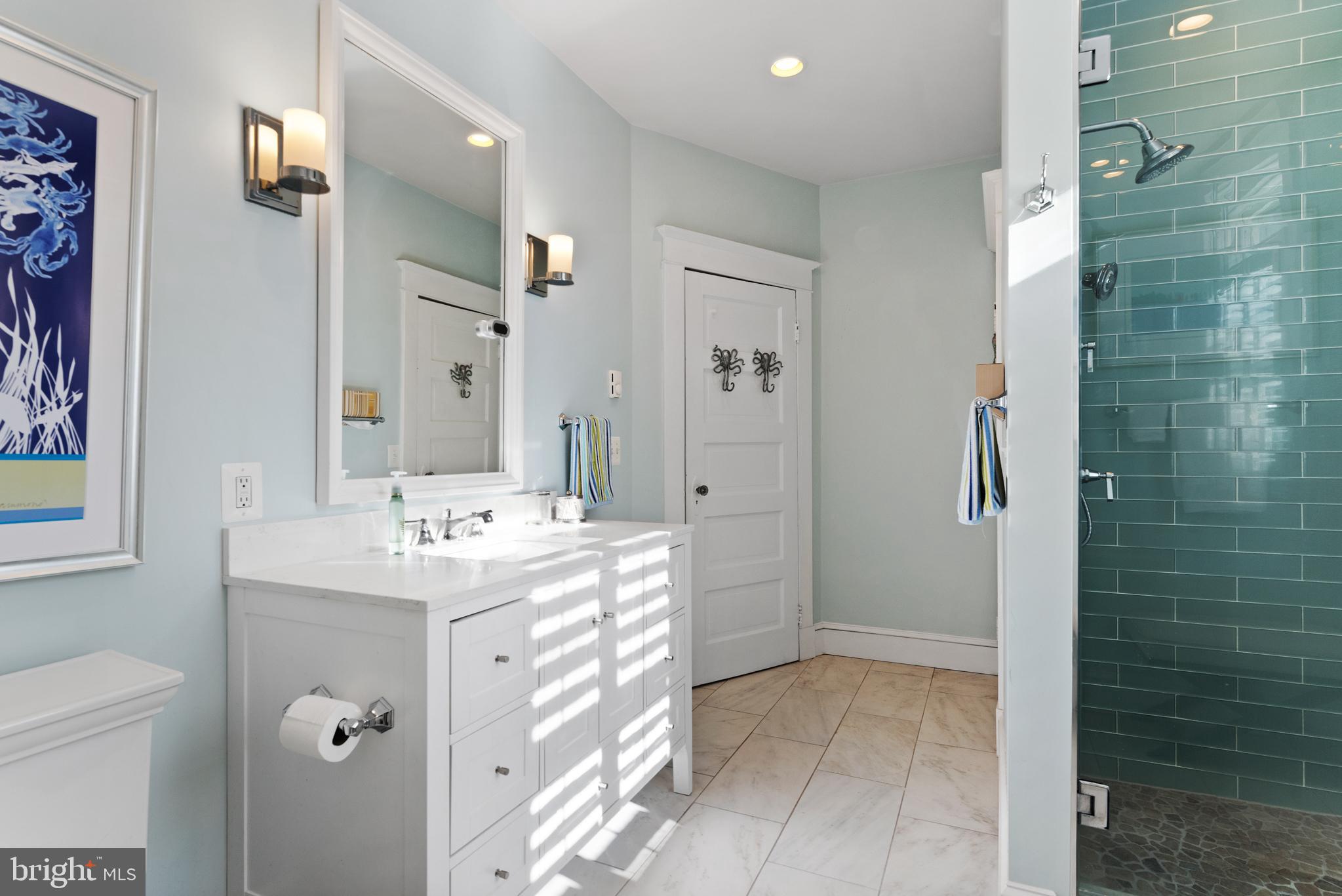 MURRAY HILL - Residential