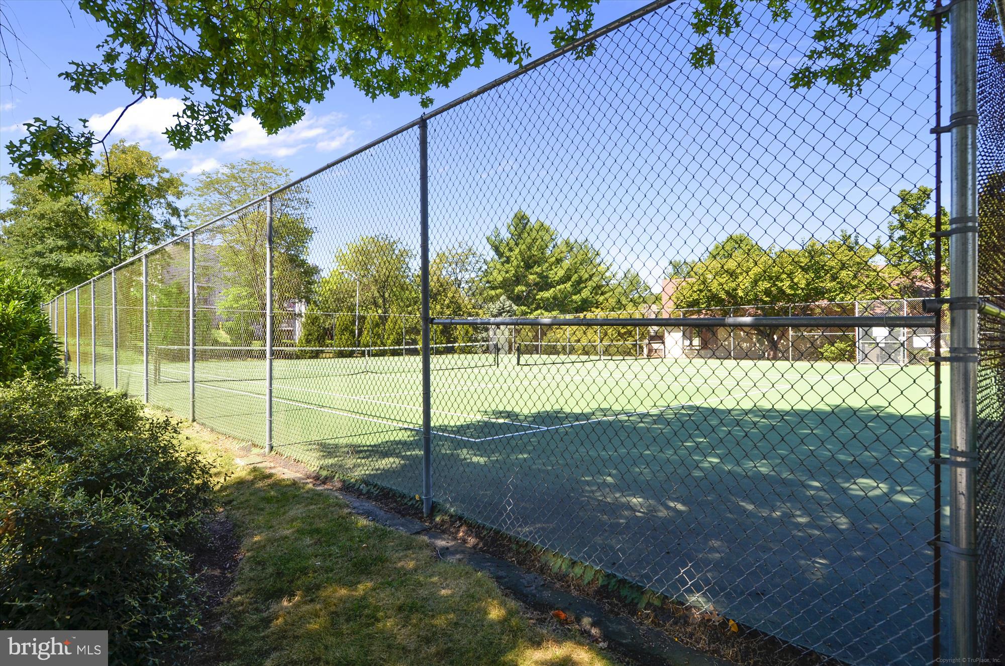 CHRISTOPHER COURT - Residential