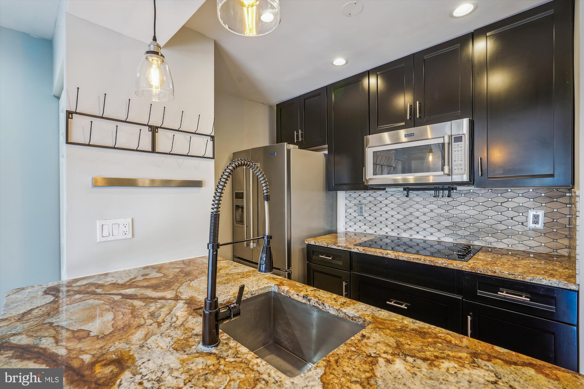 CHRISTOPHER COURT - Residential