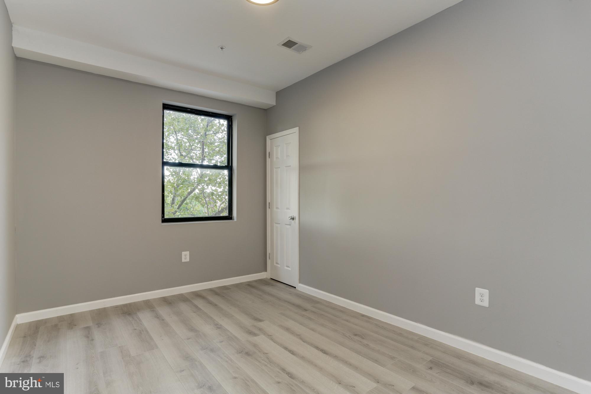HIGHLANDTOWN - Residential Lease