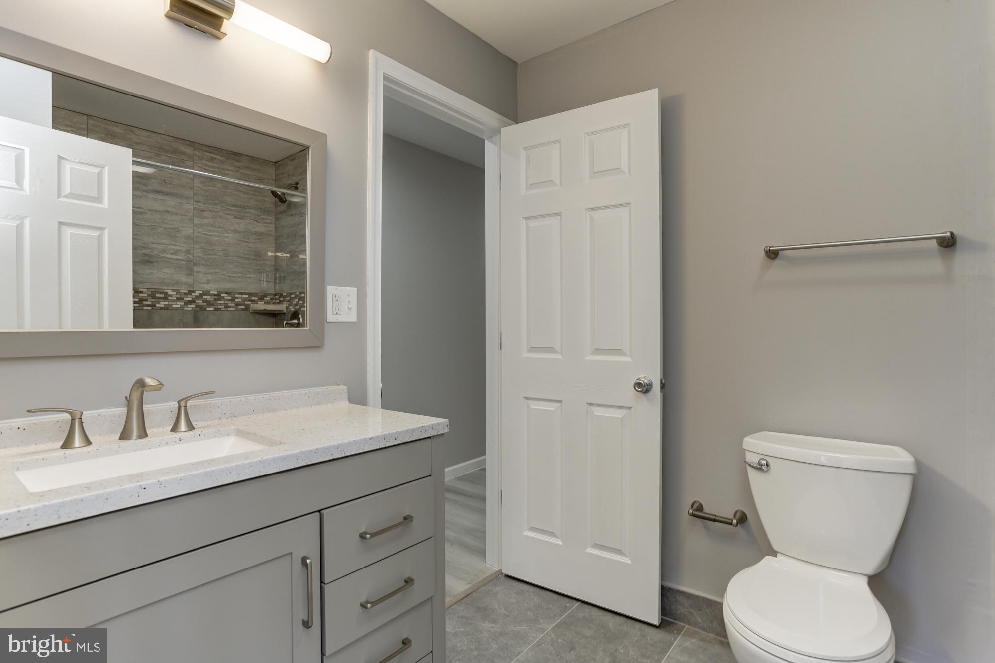 HIGHLANDTOWN - Residential Lease