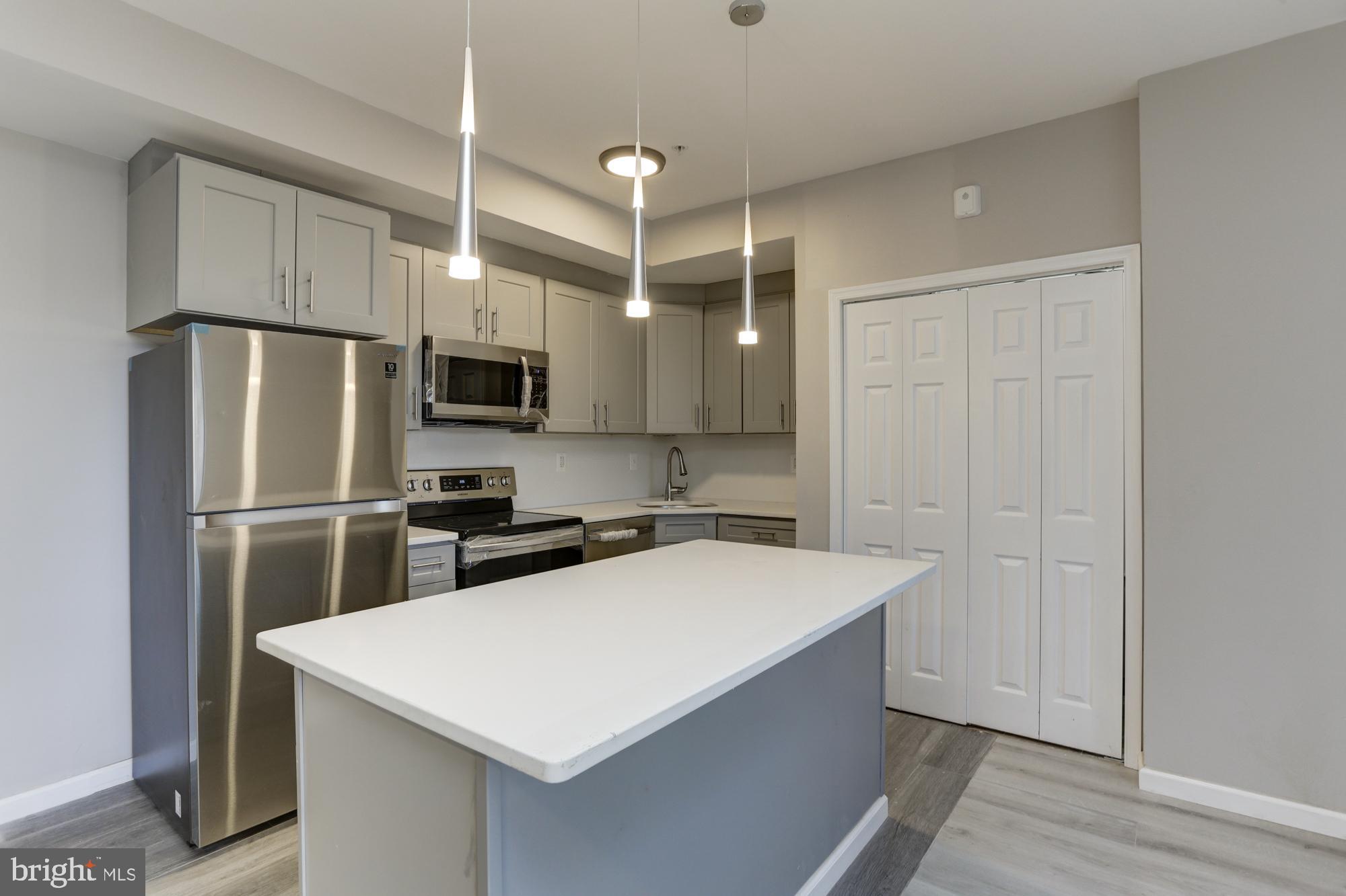 HIGHLANDTOWN - Residential Lease