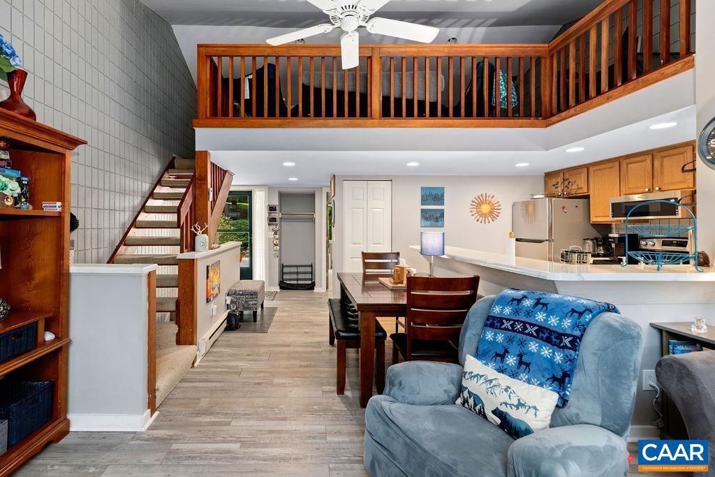 649 WHITE OAK CONDOS