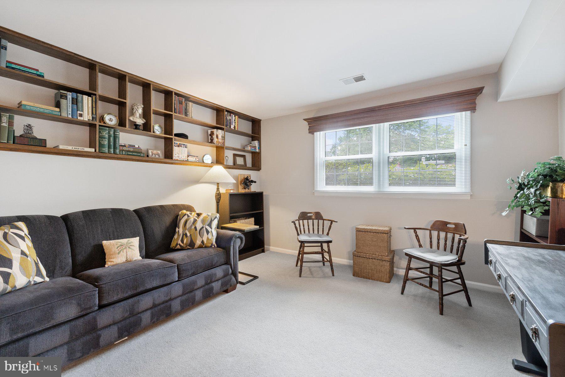 ROLLING VALLEY - Residential