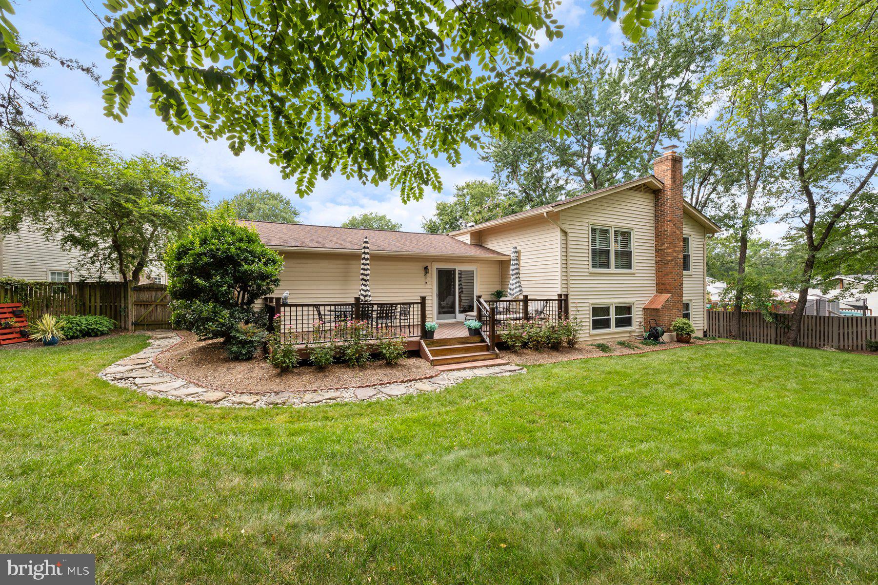 ROLLING VALLEY - Residential