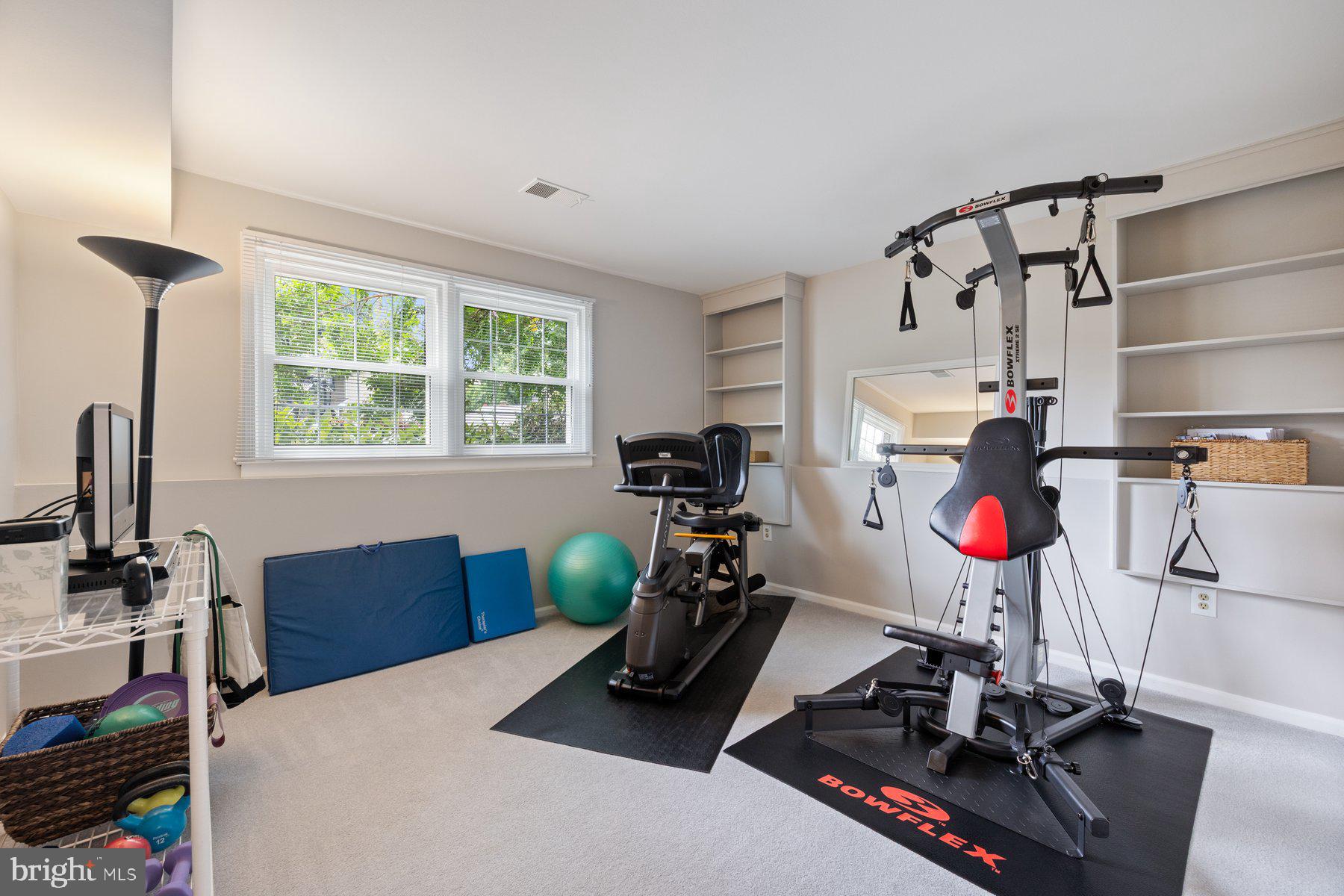 ROLLING VALLEY - Residential