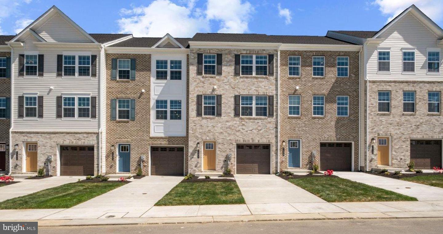 SPRING HILLS - Residential Lease