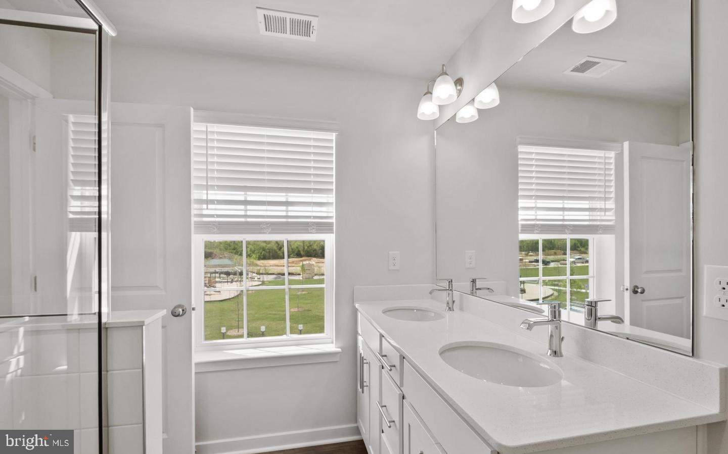 SPRING HILLS - Residential Lease