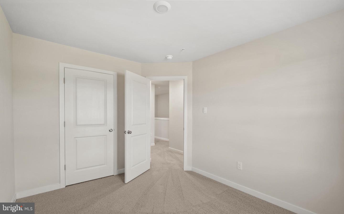 SPRING HILLS - Residential Lease