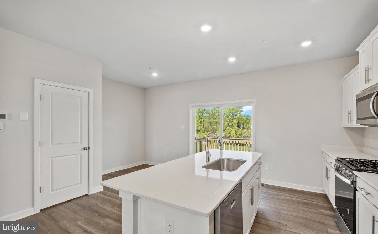 SPRING HILLS - Residential Lease