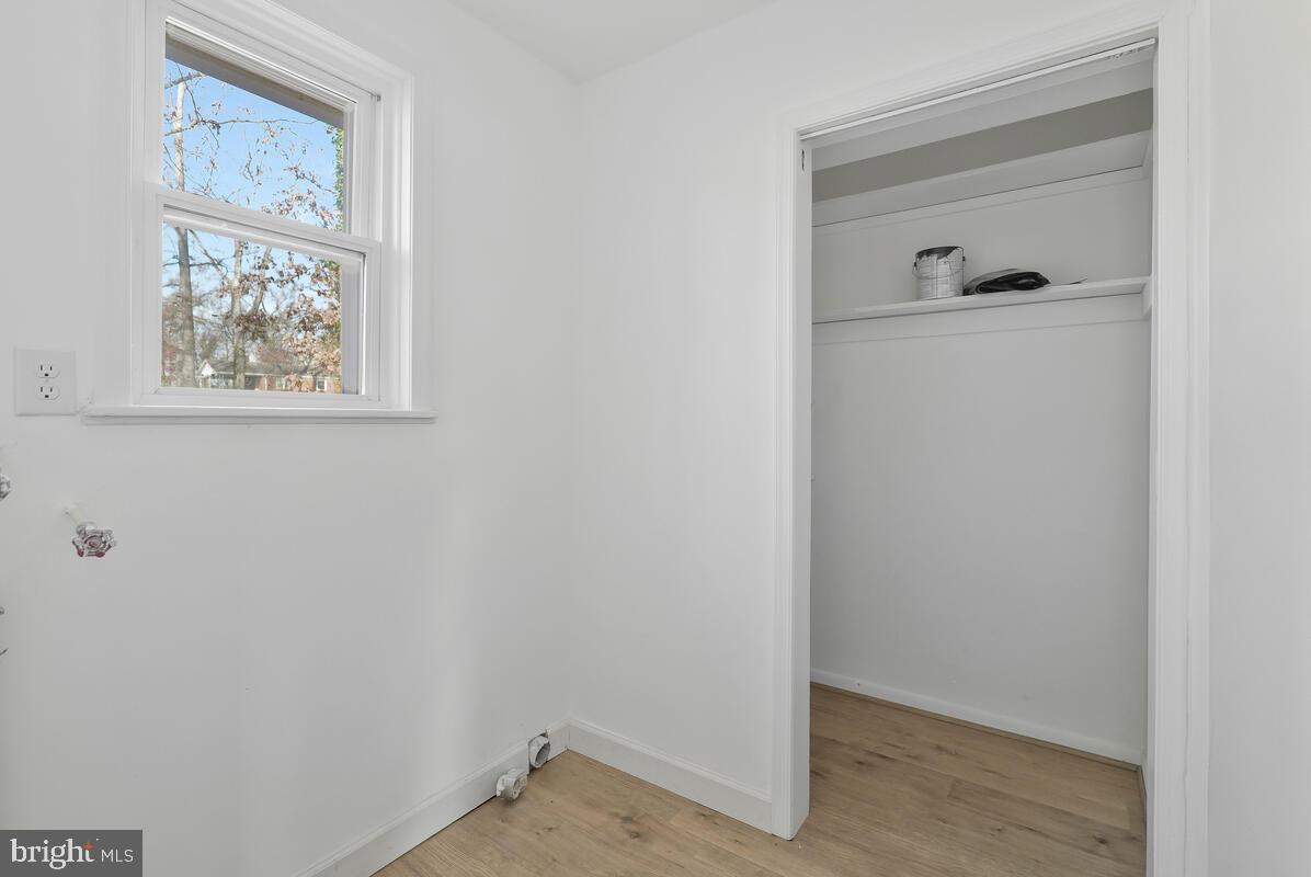 SUBURBAN ESTATES - Residential