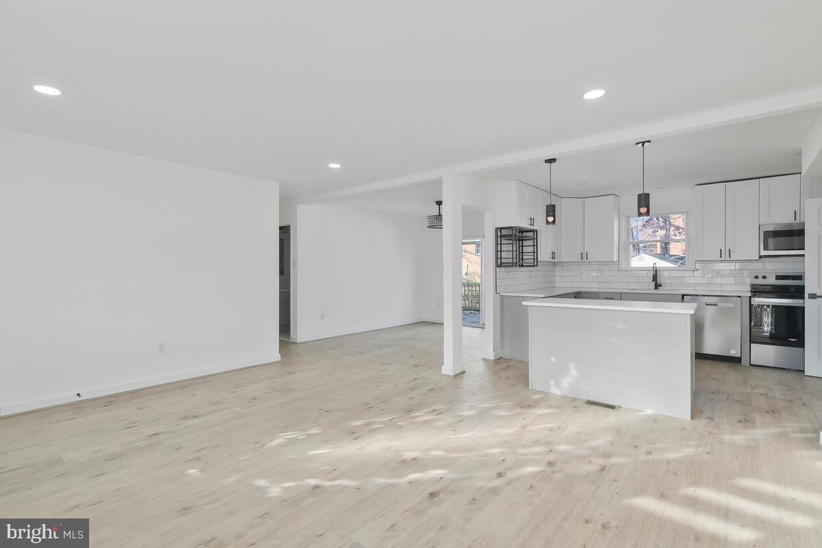 SUBURBAN ESTATES - Residential