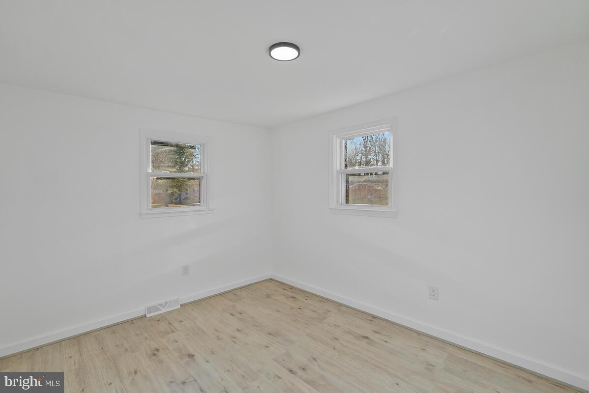 SUBURBAN ESTATES - Residential