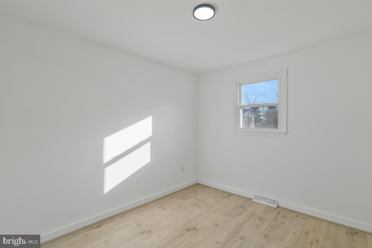 SUBURBAN ESTATES - Residential