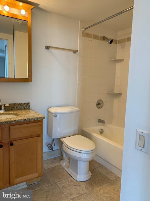 AVENUE OF THE ARTS - Residential Lease