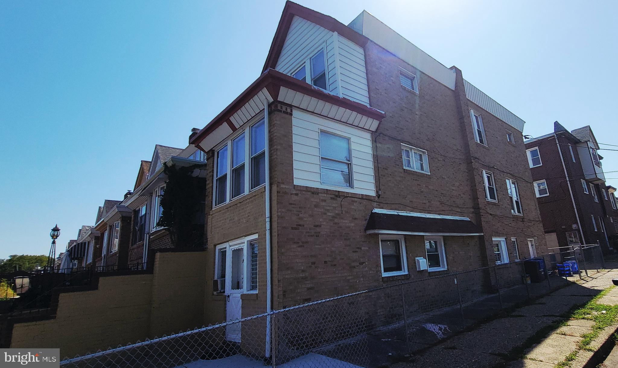 LAWNCREST - Residential Income