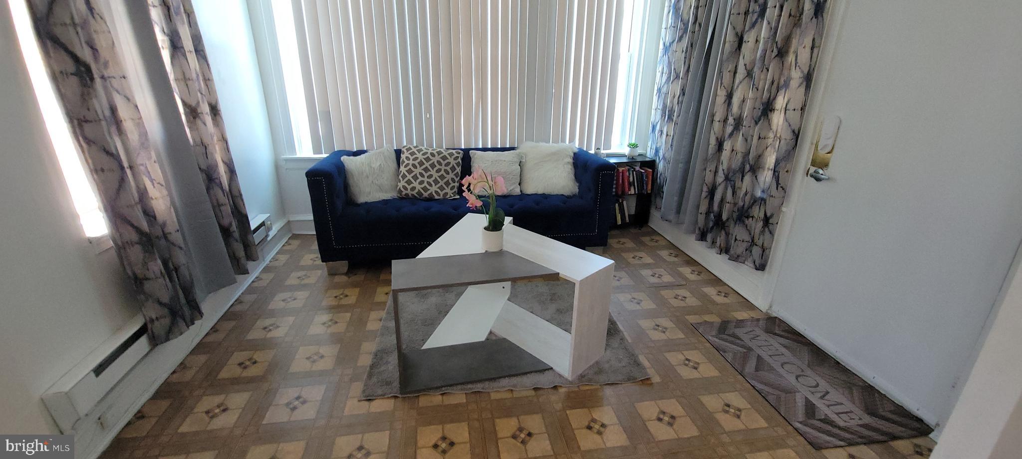 LAWNCREST - Residential Income