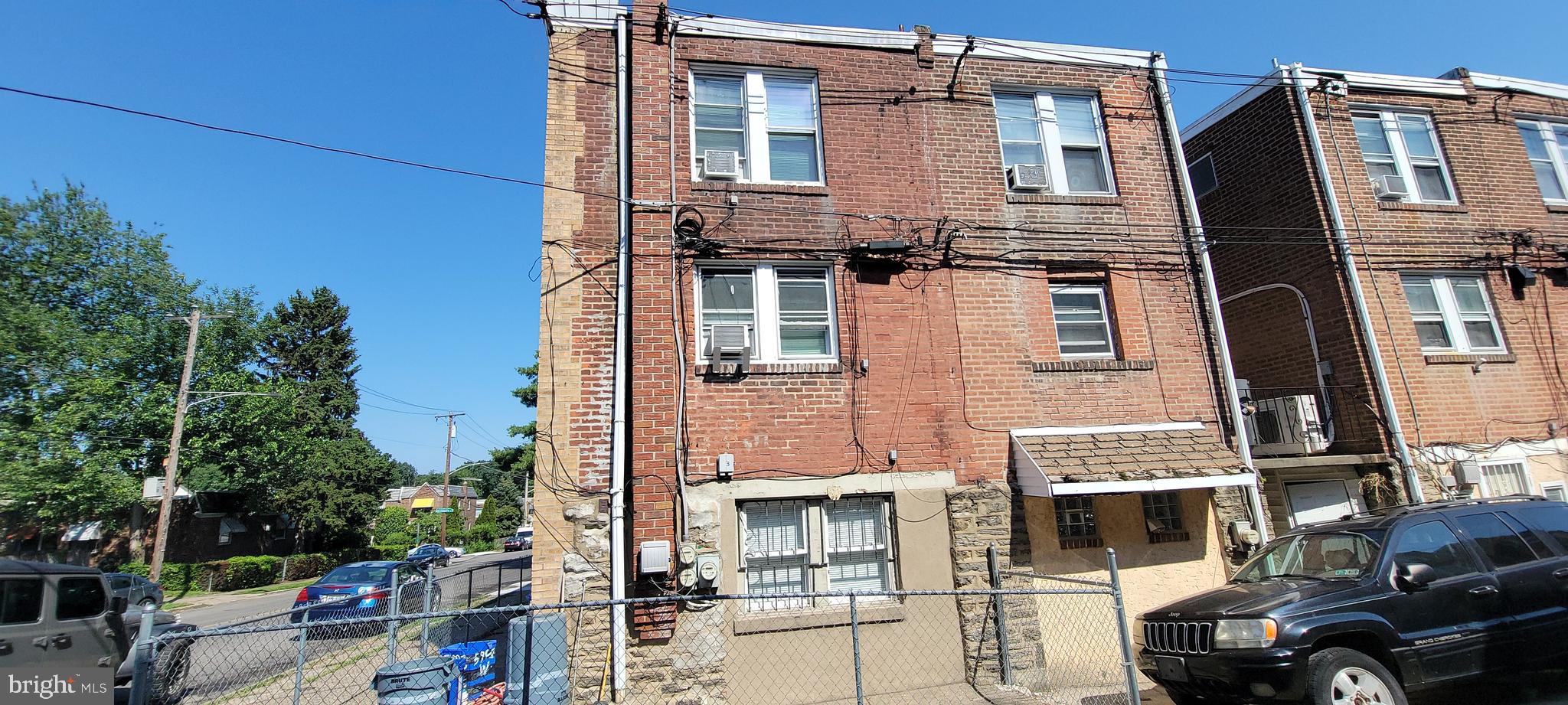 LAWNCREST - Residential Income