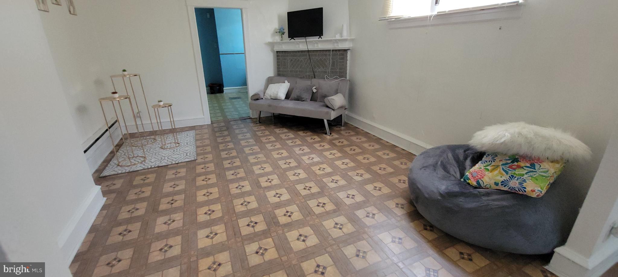 LAWNCREST - Residential Income