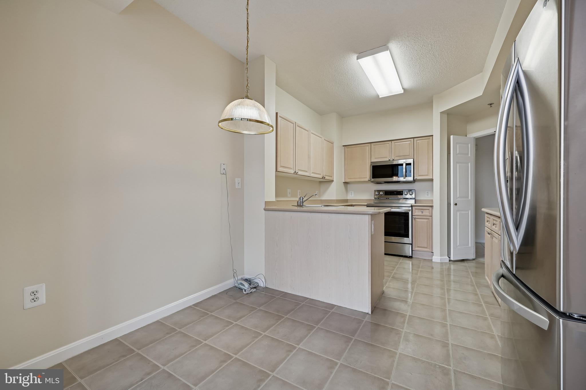 LEISURE WORLD - Residential