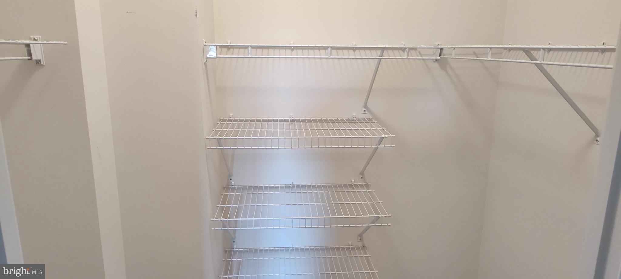 LEISURE WORLD - Residential