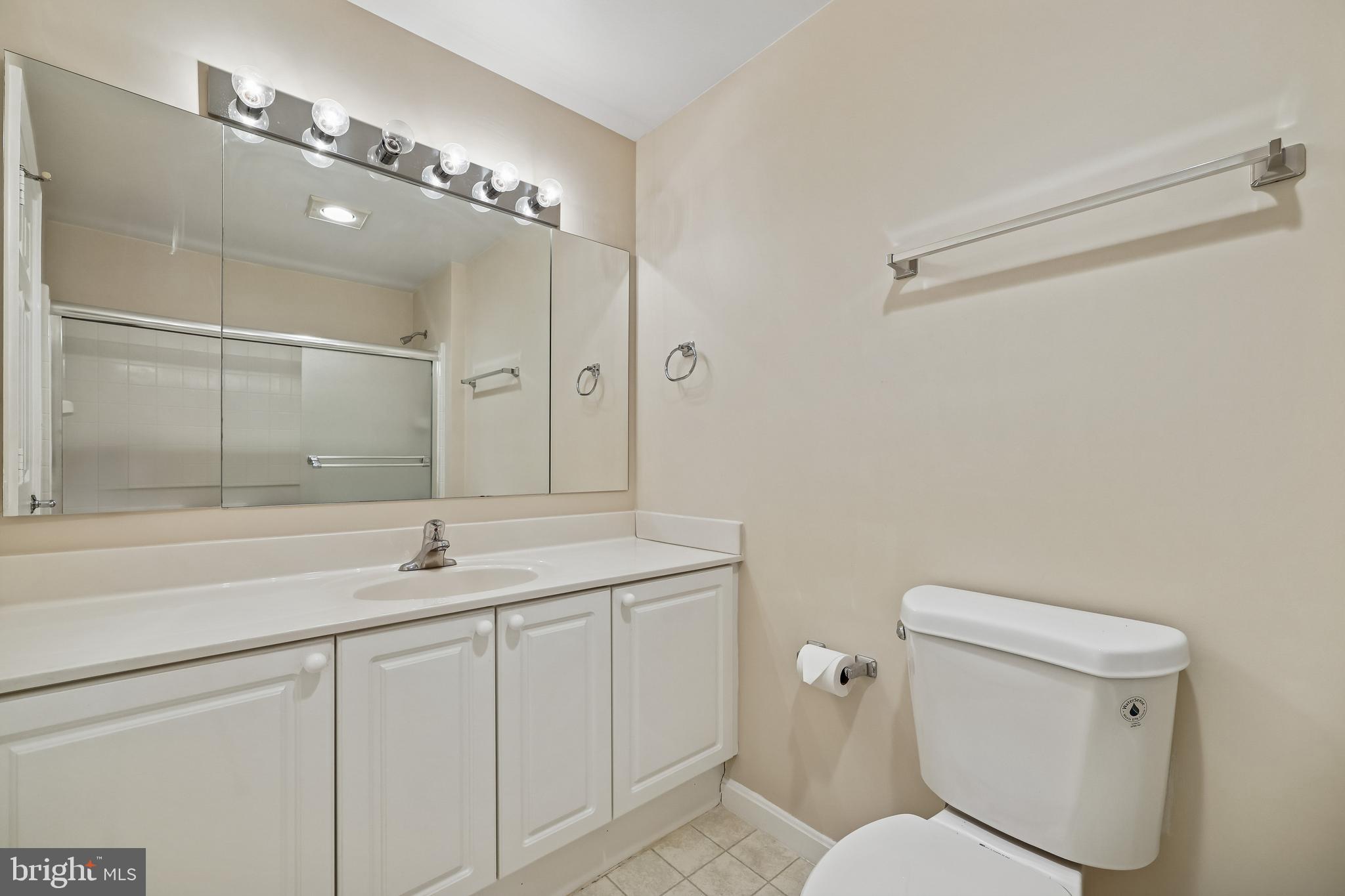 LEISURE WORLD - Residential