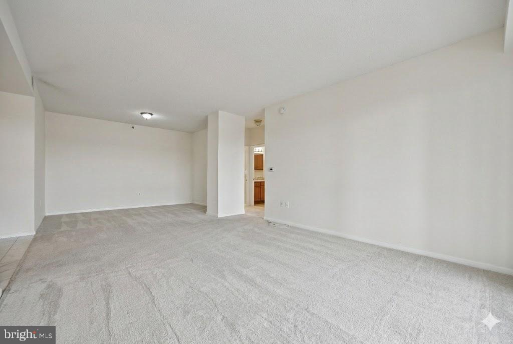 LEISURE WORLD - Residential