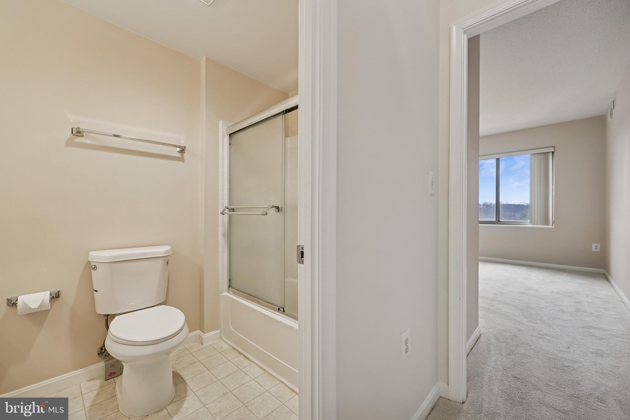 LEISURE WORLD - Residential