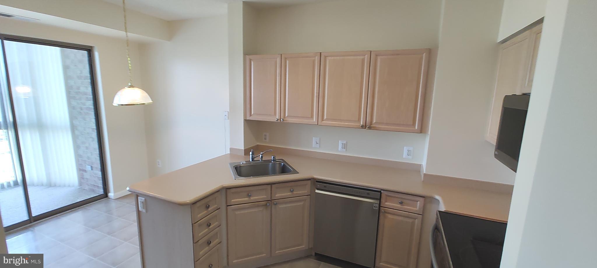 3100 N LEISURE WORLD BOULEVARD 812