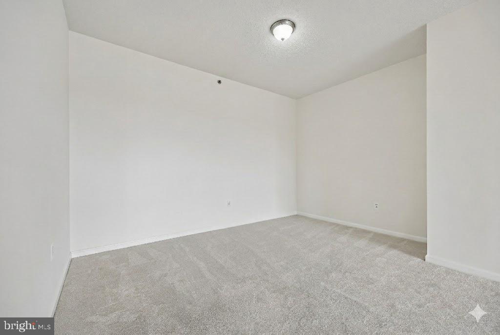 LEISURE WORLD - Residential