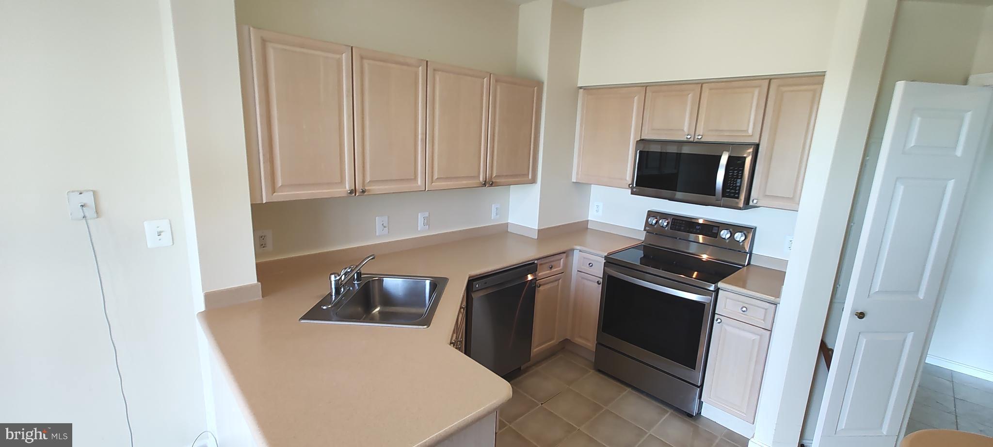 3100 N LEISURE WORLD BOULEVARD 812