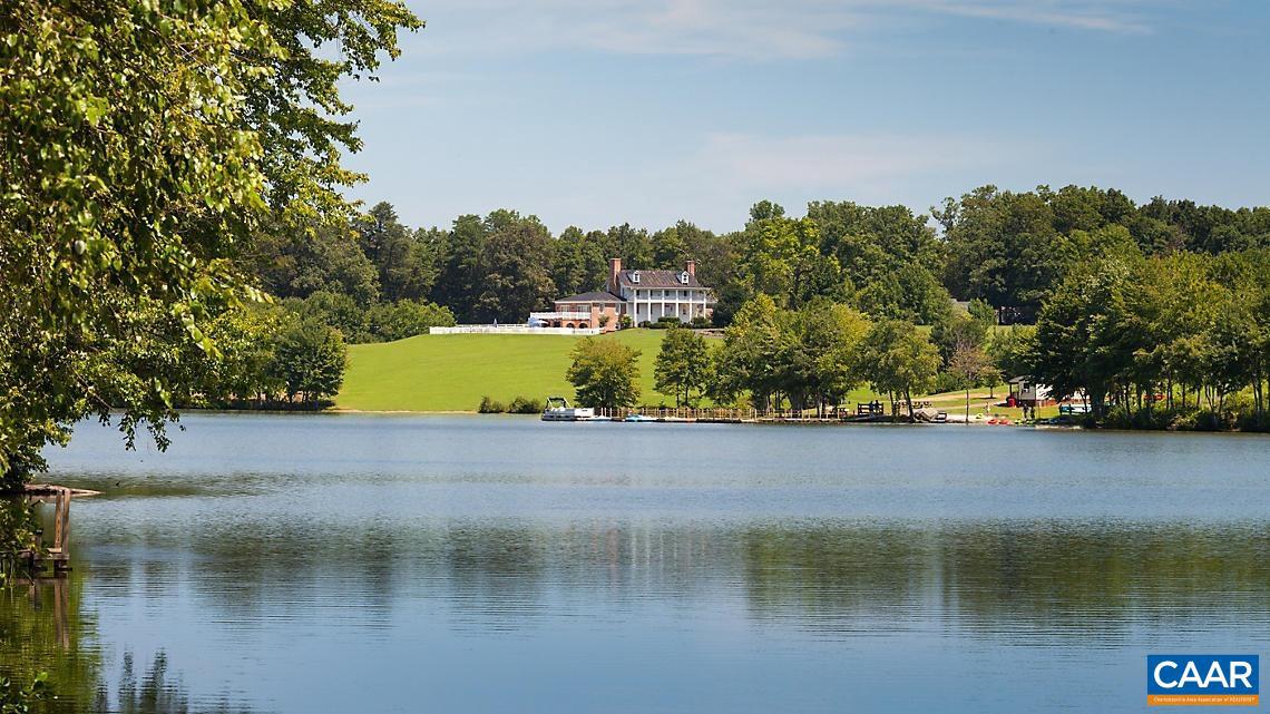 SHENANDOAH CROSSING - Land