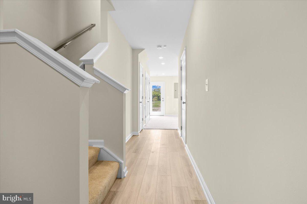 SENSENY VILLAGE - Residential Lease