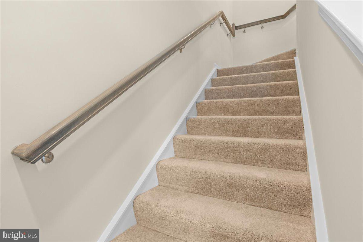 SENSENY VILLAGE - Residential Lease