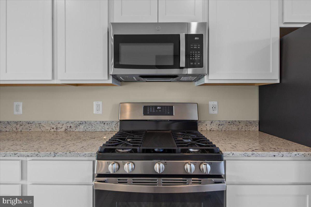 SENSENY VILLAGE - Residential Lease