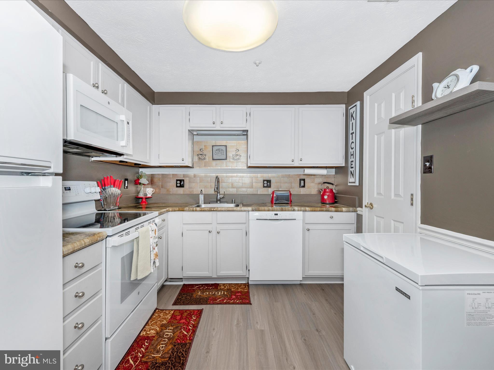 OVERLOOK - Residential