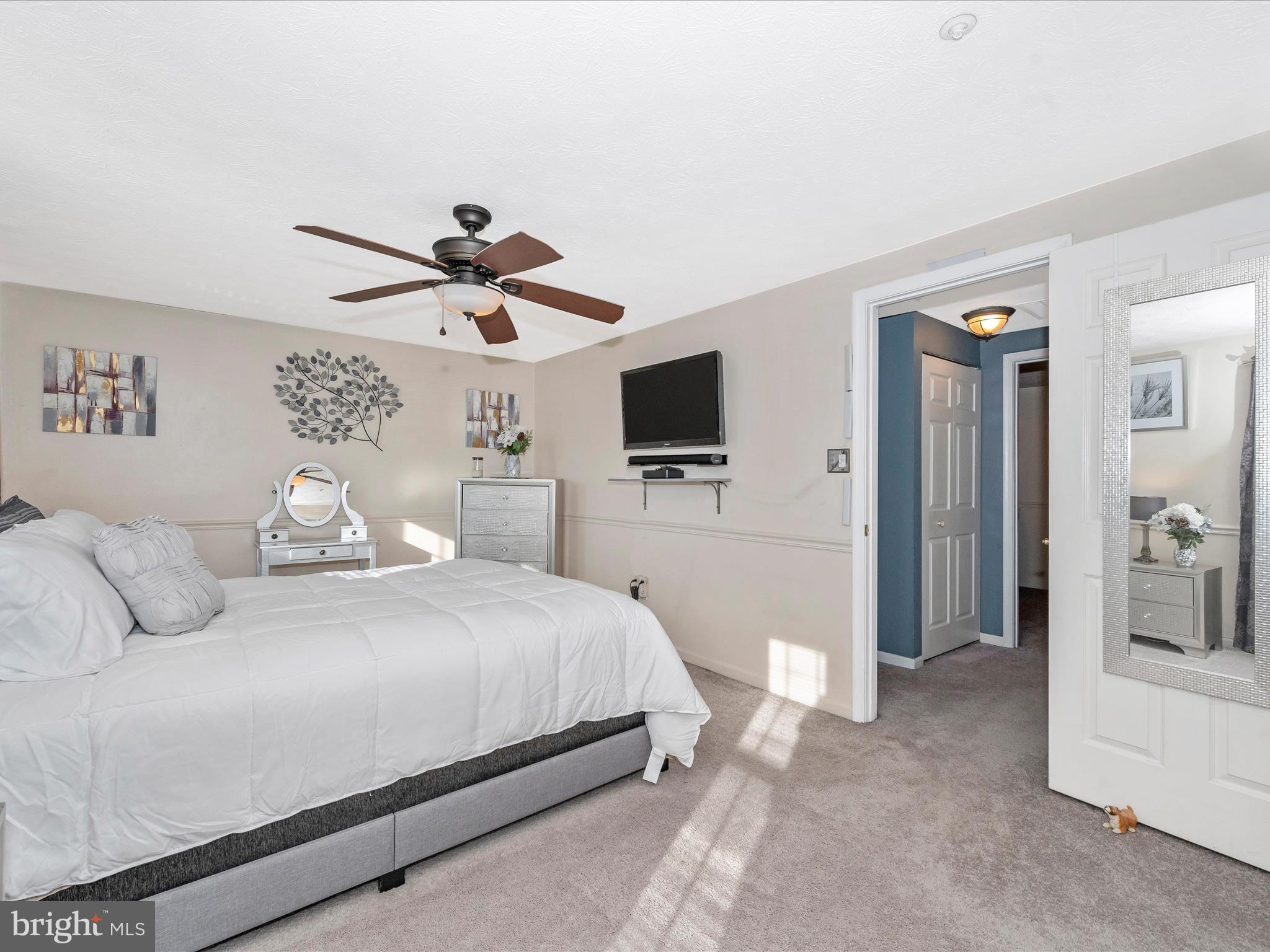 OVERLOOK - Residential