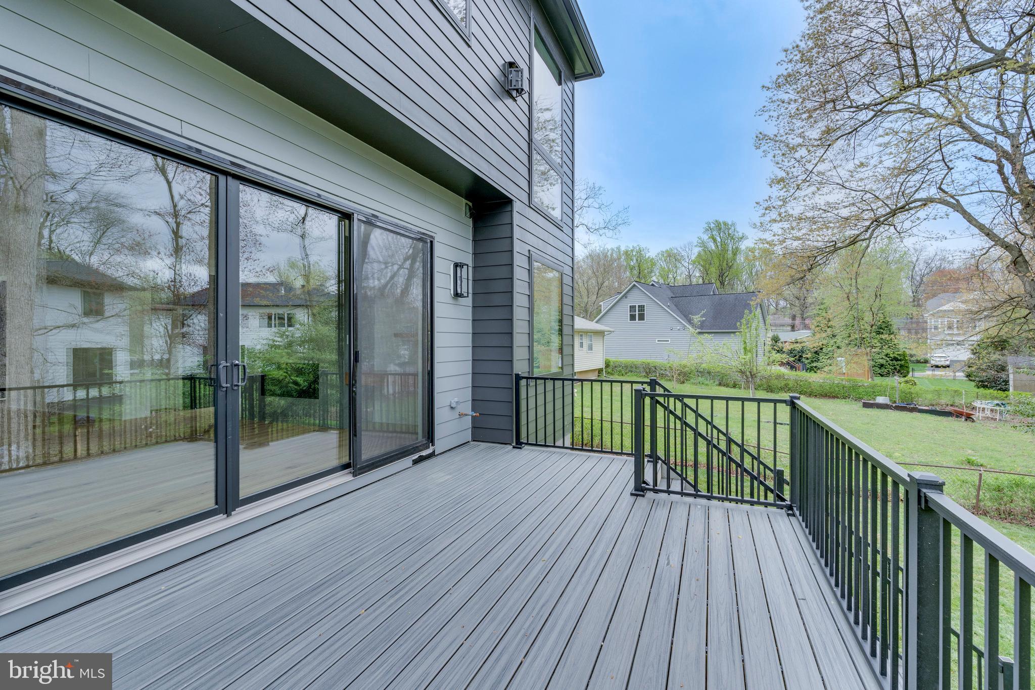 VIENNA WOODS - Residential