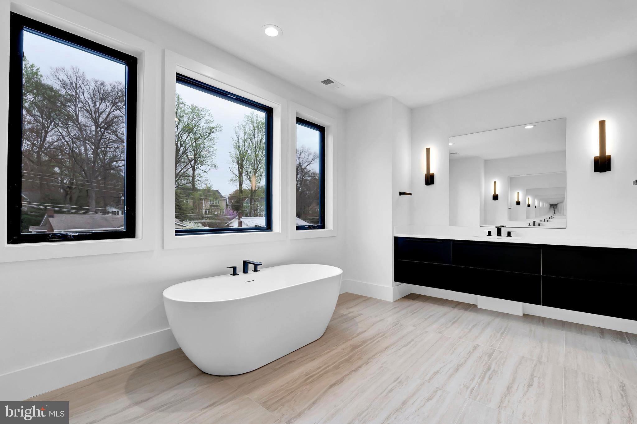 VIENNA WOODS - Residential