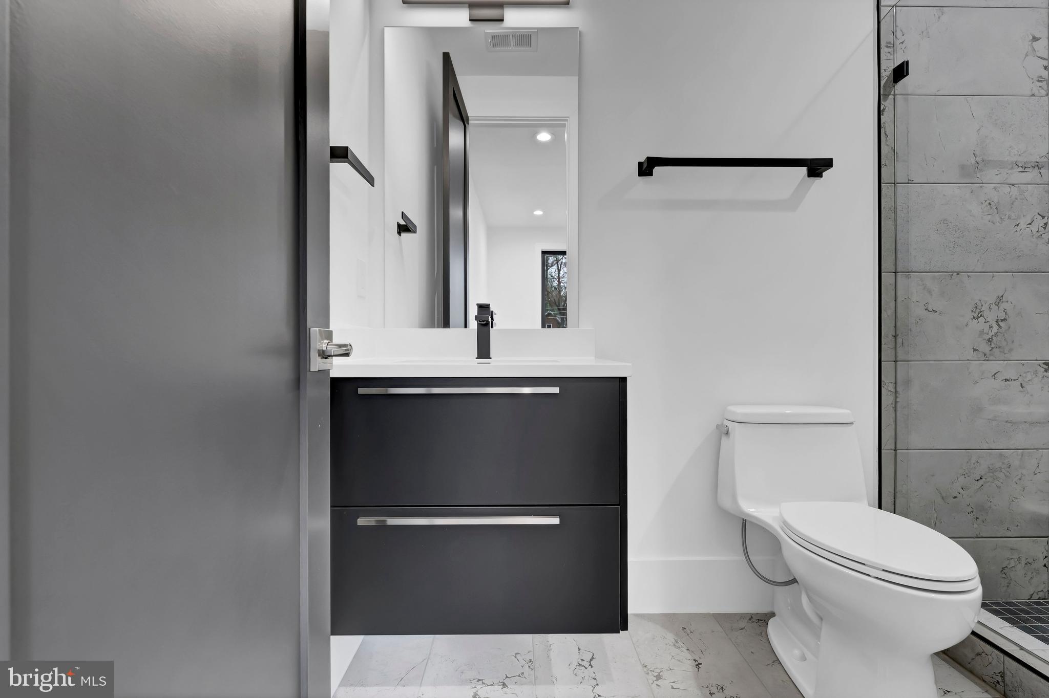 VIENNA WOODS - Residential