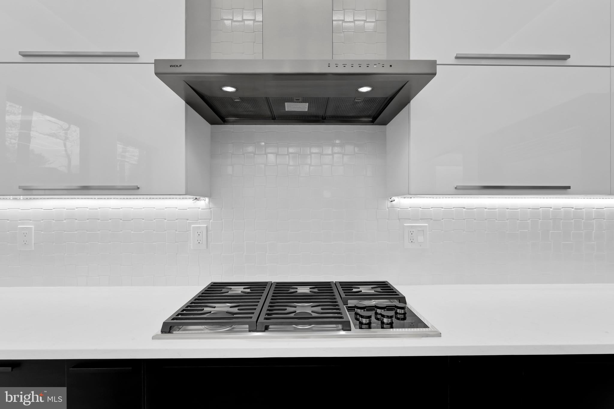 VIENNA WOODS - Residential