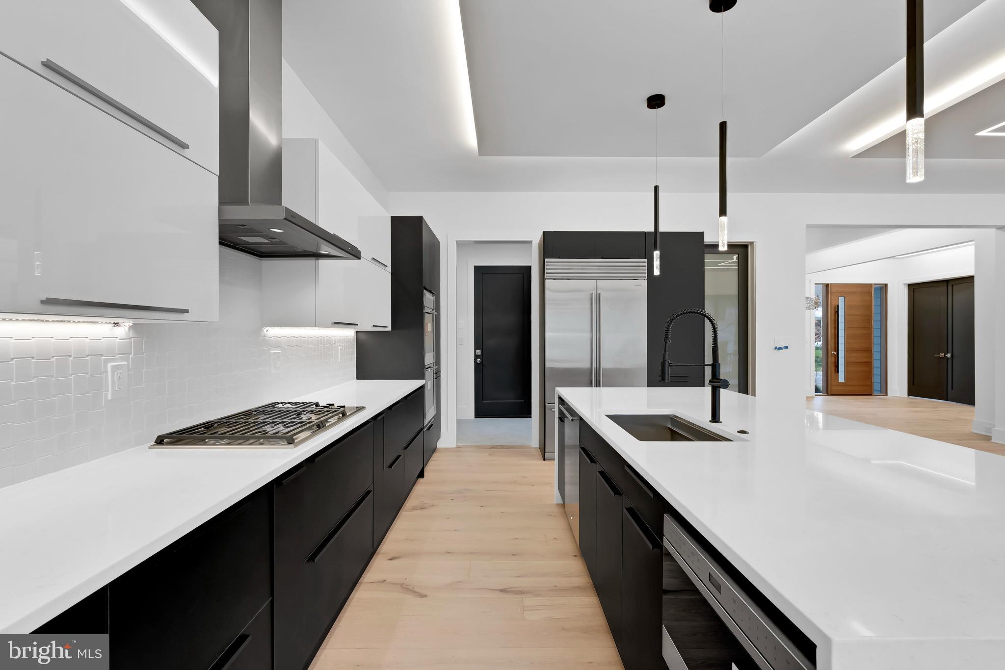 VIENNA WOODS - Residential