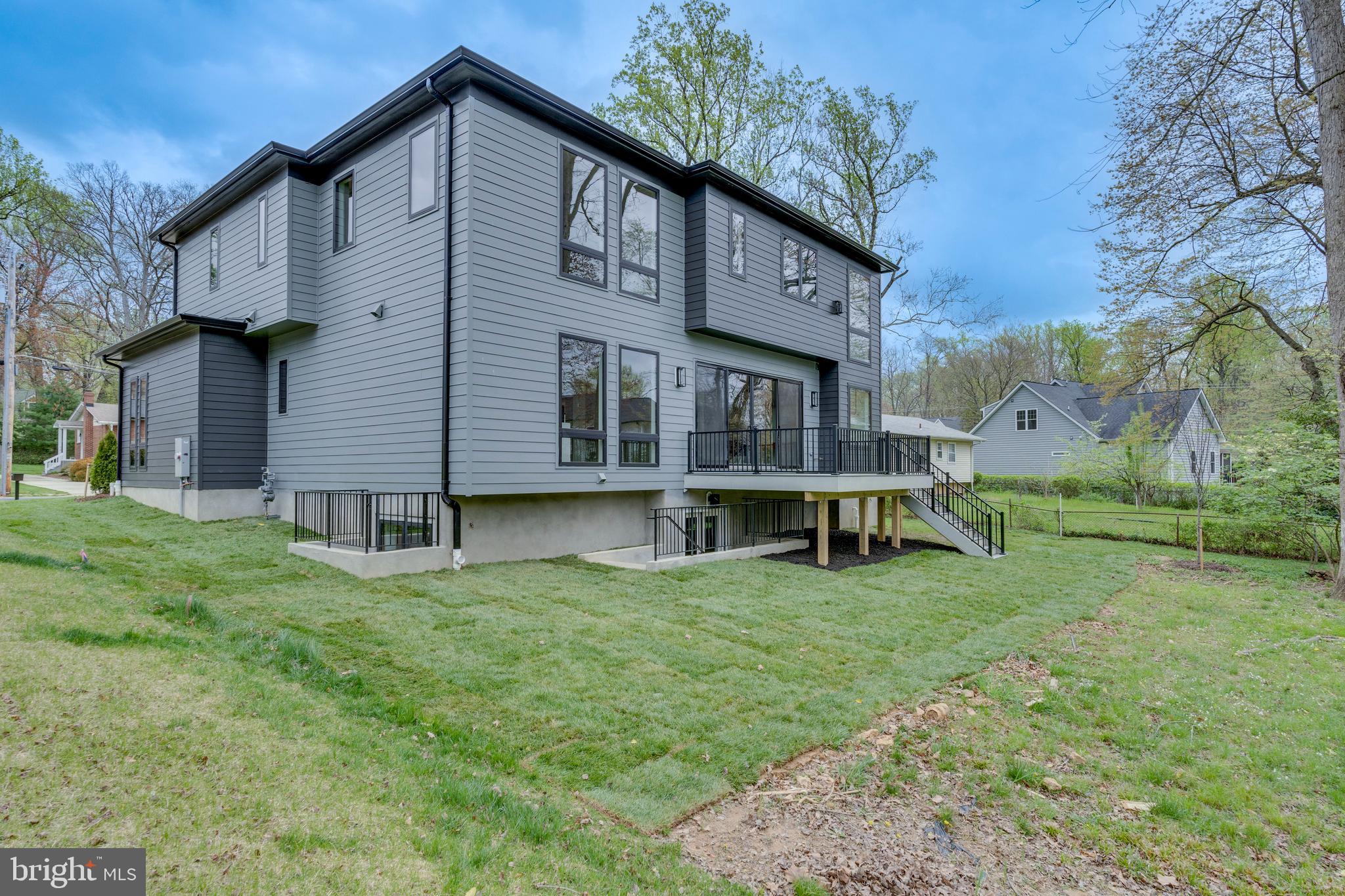 VIENNA WOODS - Residential