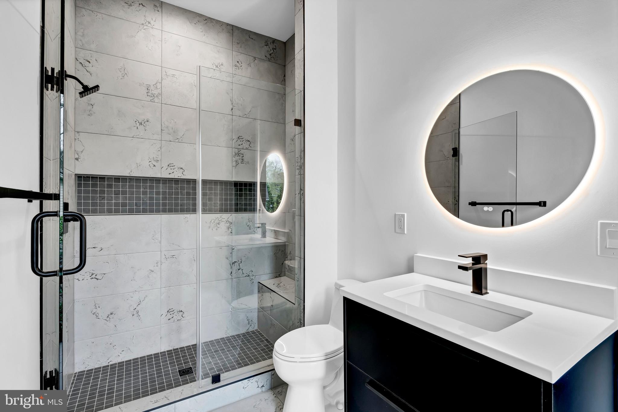 VIENNA WOODS - Residential